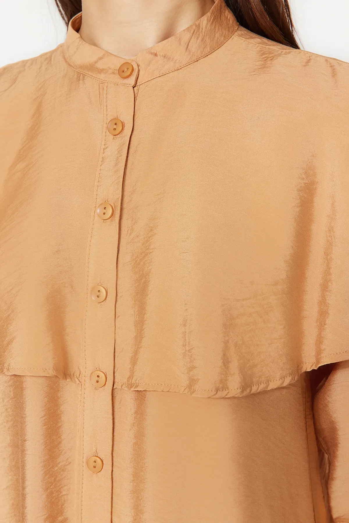 Trendyol Modest  Kamelfarbenes, gewebtes Hemd-Hosen-Set mit Schwungrad-Details TCTSS23US00091