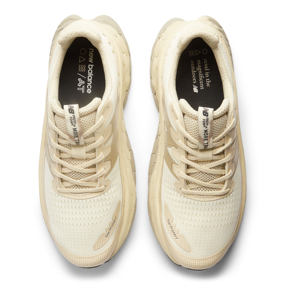 New Balance Fresh Foam More Trail v3 MTMORNGR / grün