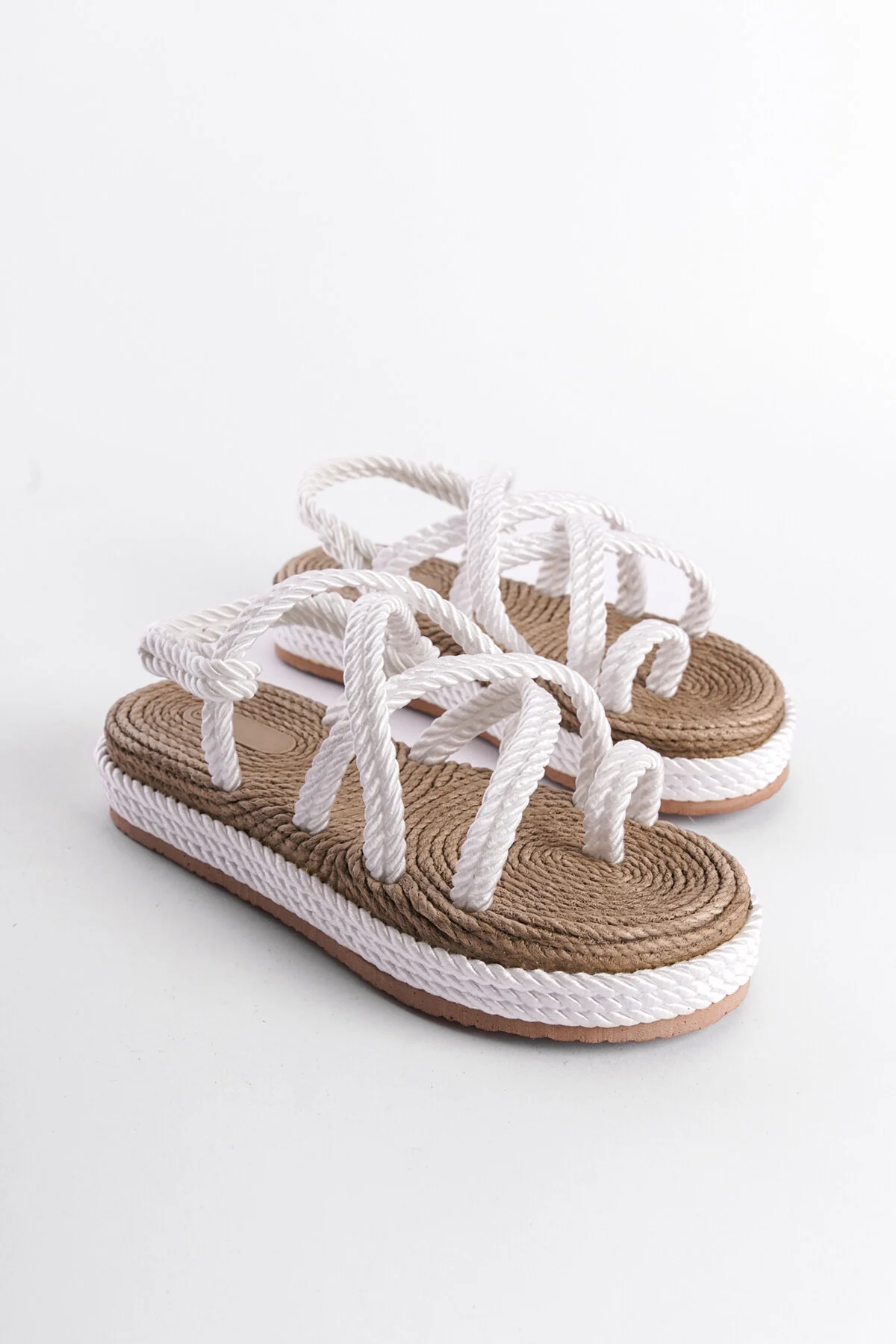Capone Outfitters  Damen-Sandalen mit Keilabsatz und Schnürung