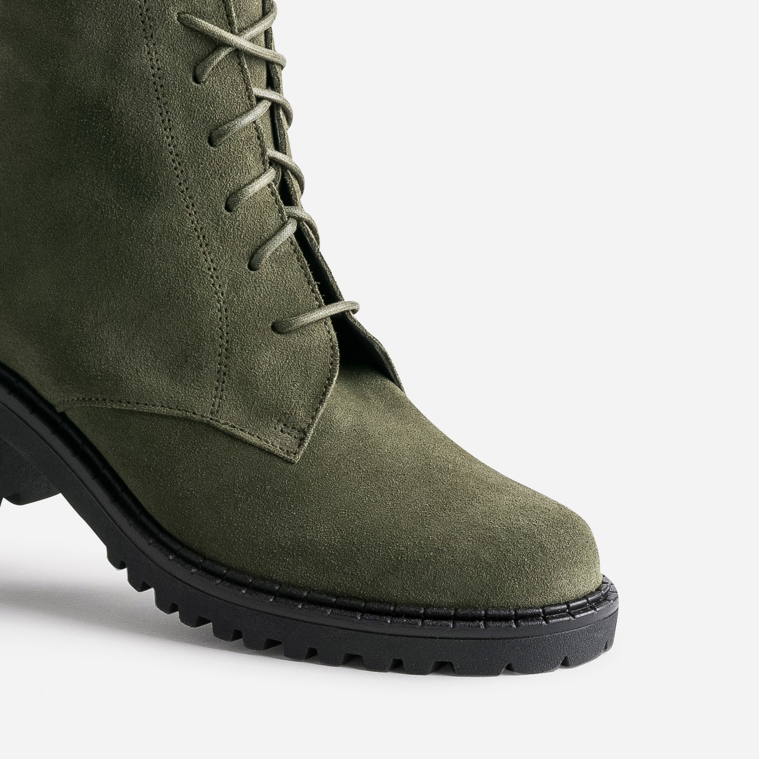 Bottine éco-conçue kaki cuir velours semelle crantée