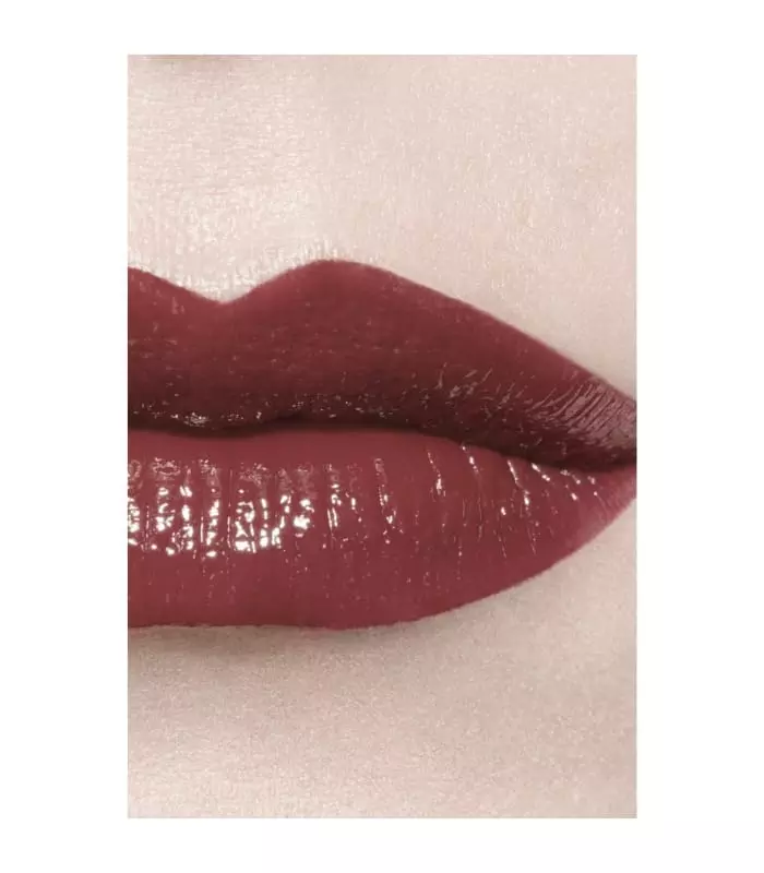 ROUGE COCO BLOOM Le rouge à levrès hydratant et repulpant longue tenue, couleur et brillance intenses