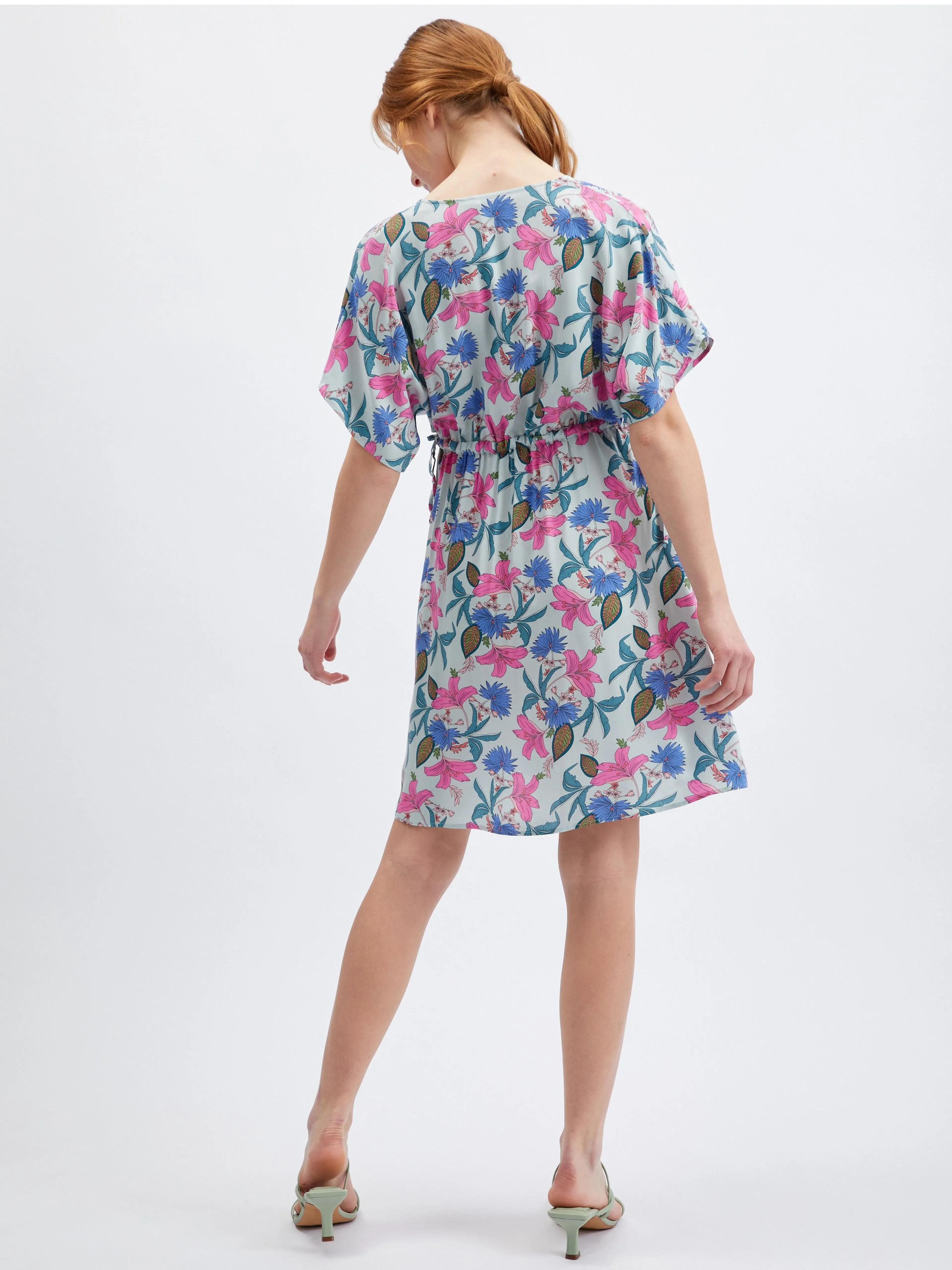 Hellblaues geblümtes Kleid ORSAY