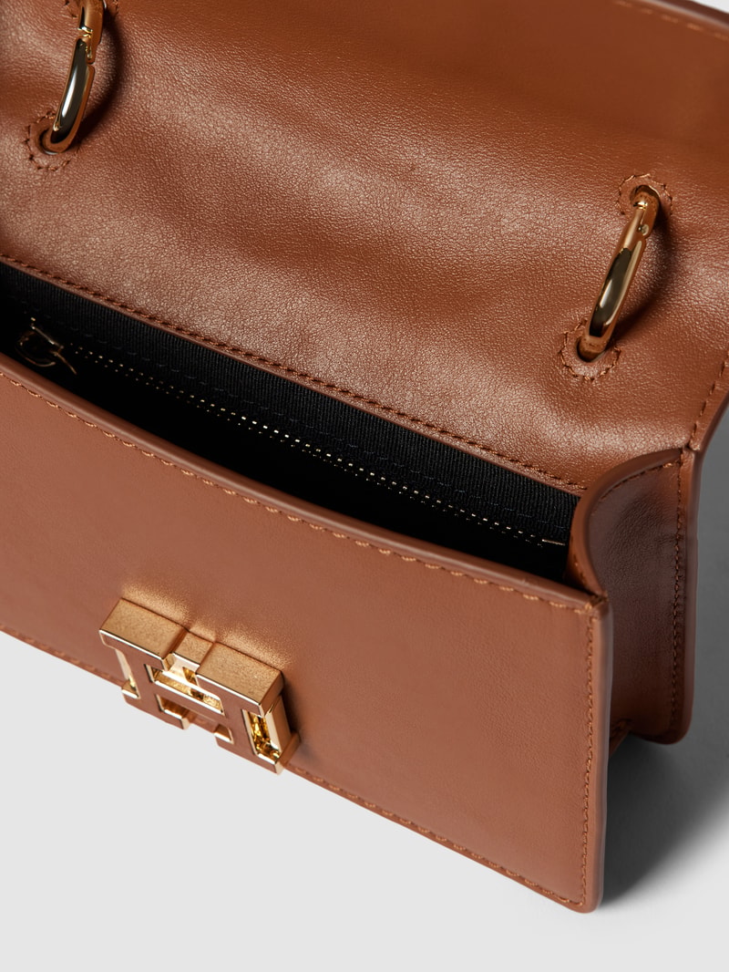 Umhängetasche aus Nappaleder mit Label-Details in cognac