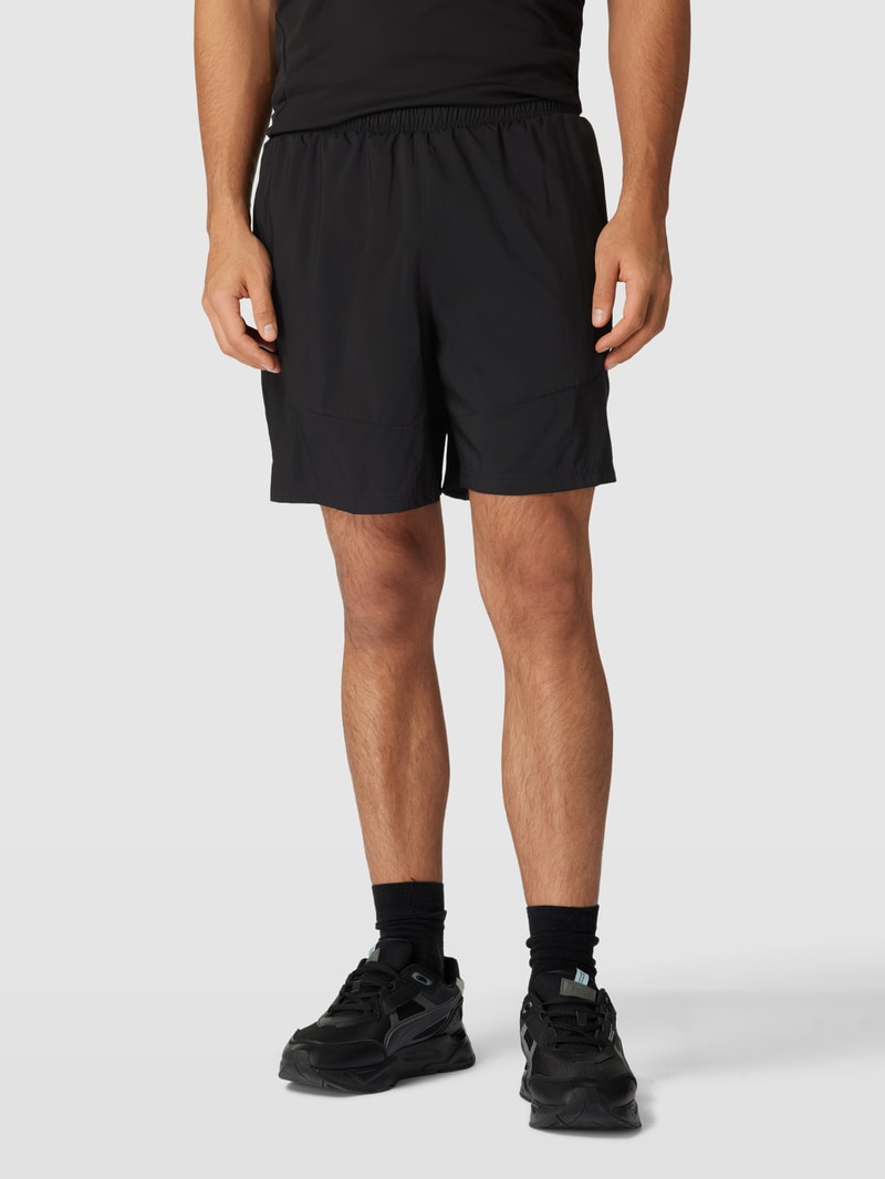 Shorts mit elastischem Bund in schwarz
