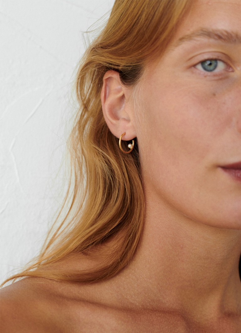 Σκουλαρίκια κρίκοι Pernille Corydon Pearl Globe με μαργαριτάρι