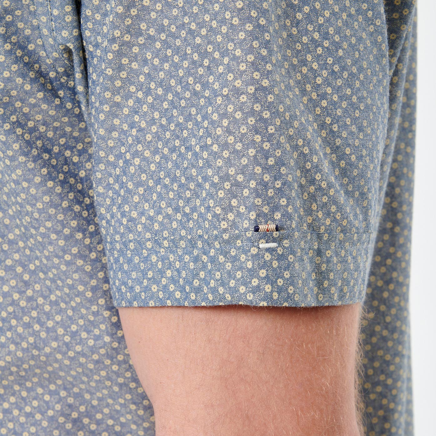 MAEL   Chemise  grise/bleue fleurie Homme en 100% coton
