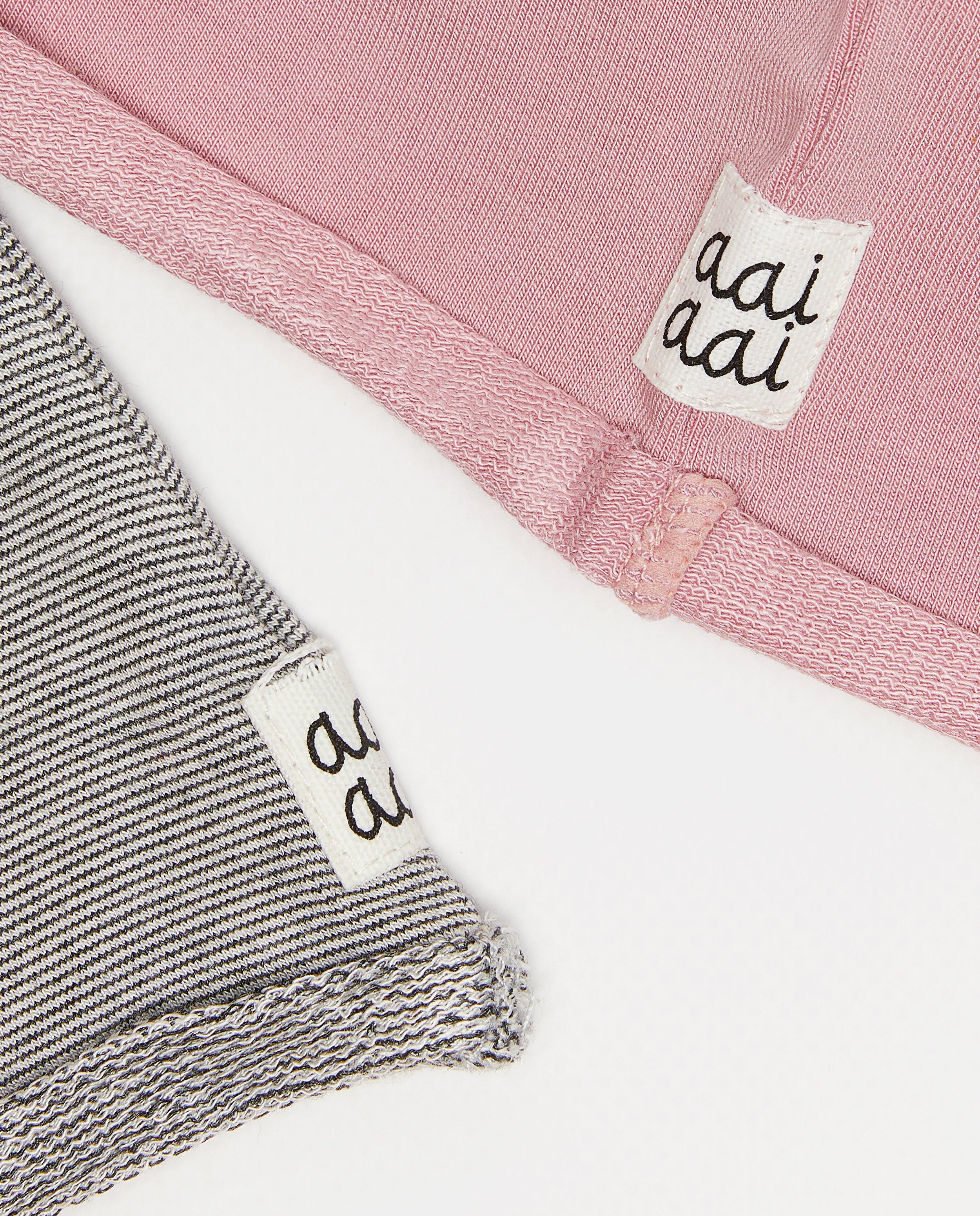 Aai Aai Set med 2 rosa hattar
