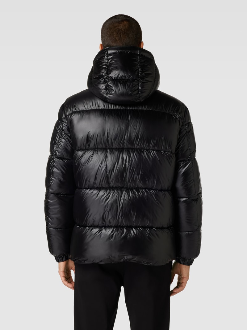 Steppjacke mit Reißverschlusstaschen in schwarz
