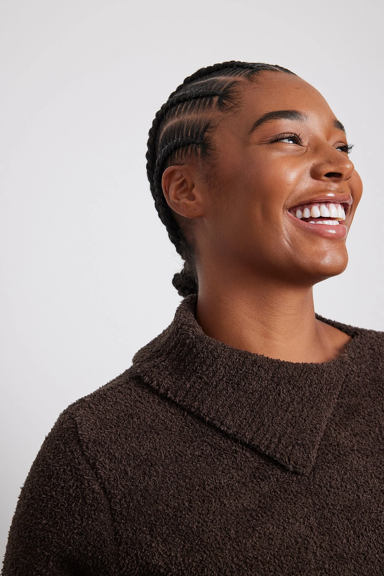 Flauschiger, kurzer Strickpullover