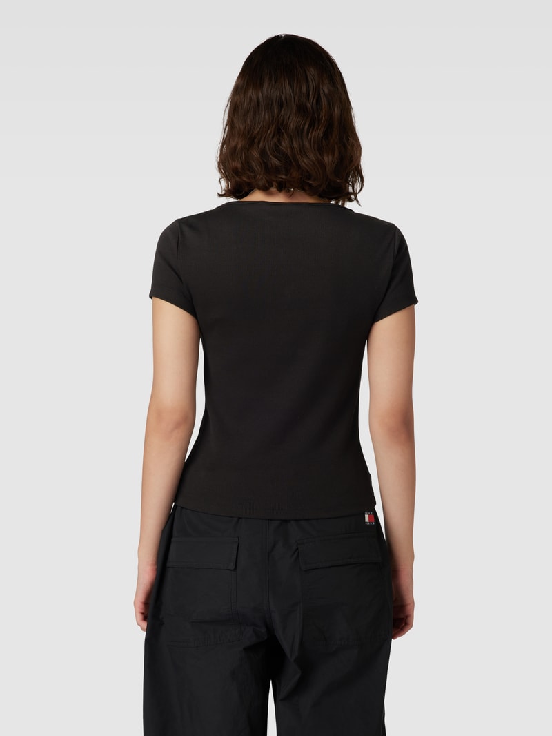 T-Shirt mit kurzer Knopfleiste in schwarz