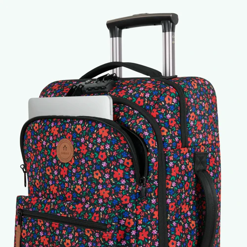 Small Maupiti Black 4-Wheel Soft Suitcase