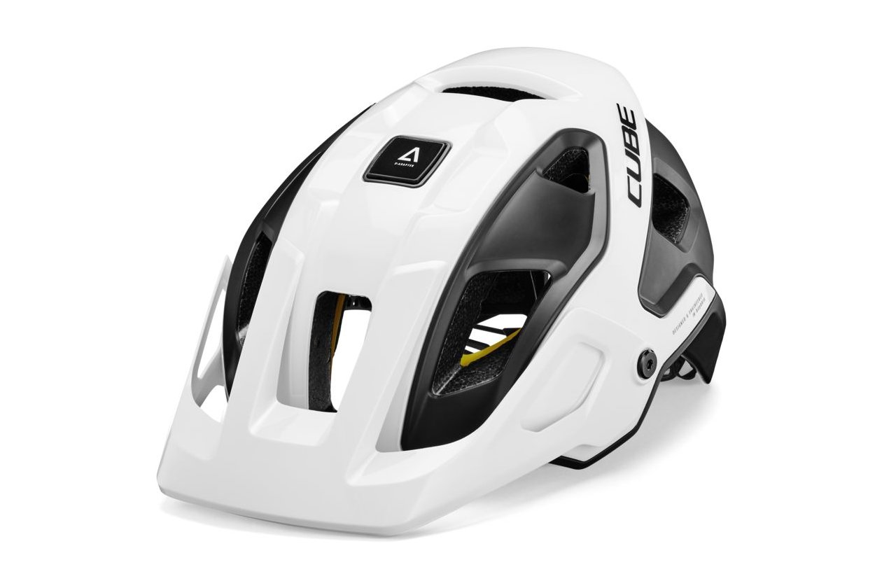 Cube Helm Strover