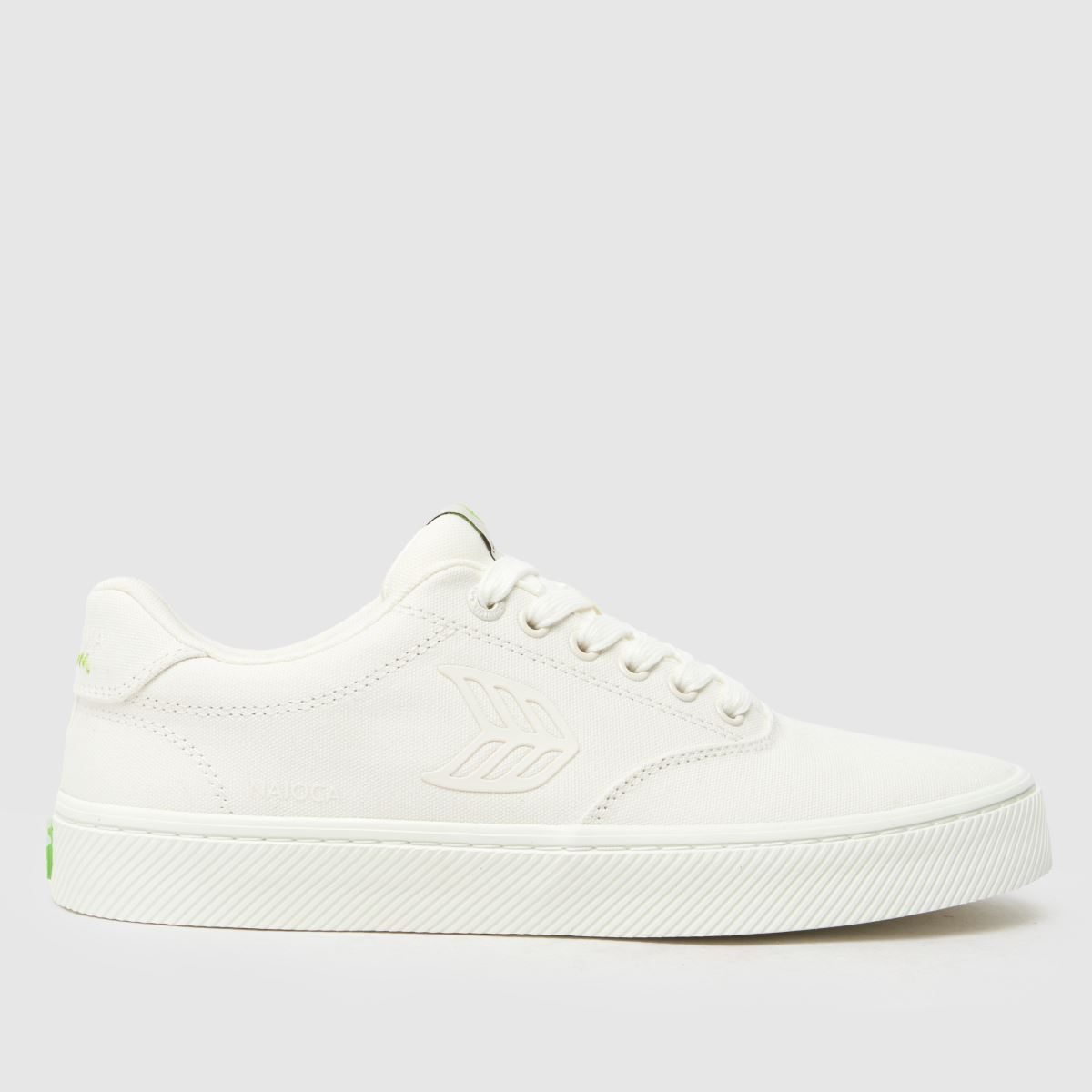 CARIUMA – Naioca-sneakers i benvitt