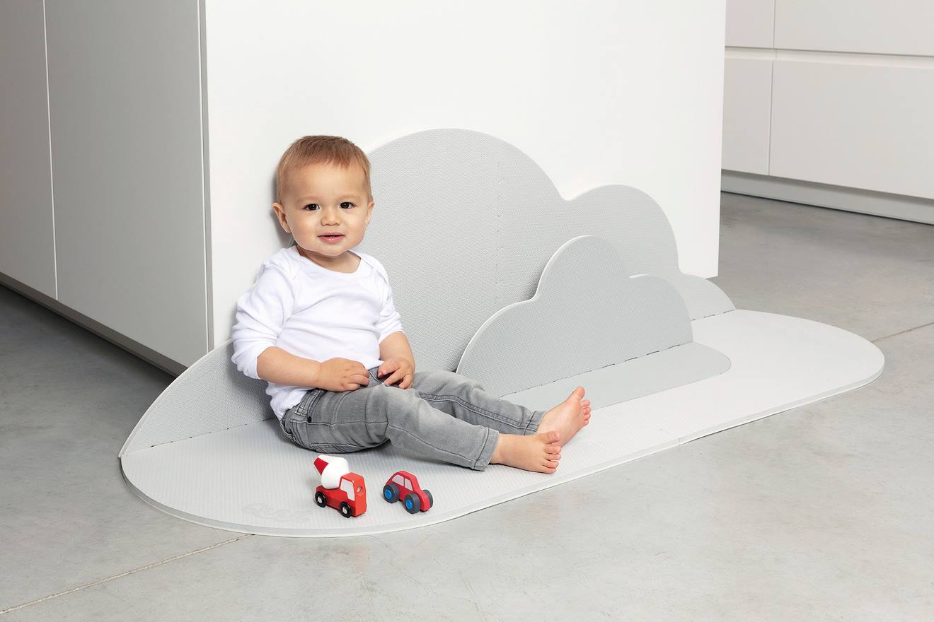 Quut Kleiner Baby Spielteppich WOLKE QUUT - mehrfarbig