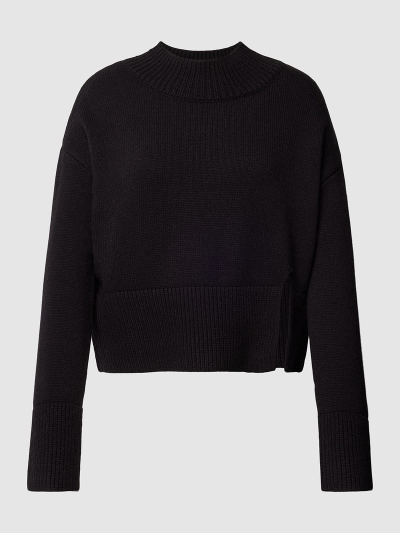 Strickpullover mit Seitenschlitz in schwarz