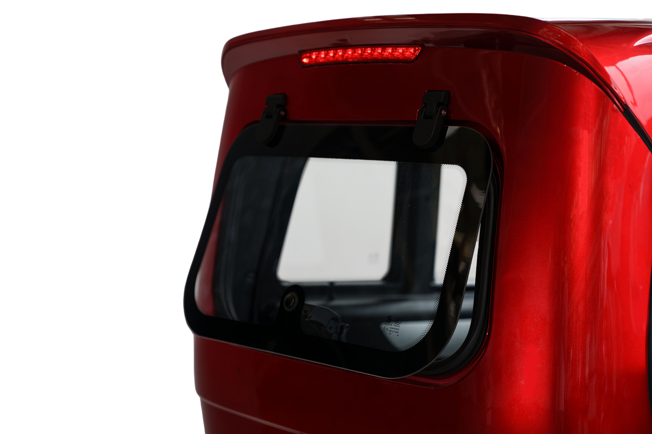 Stormborn Y8 GT Kabinenroller – 3 kW, Li-Ion-Akku, 45 km/h, rotmetallic