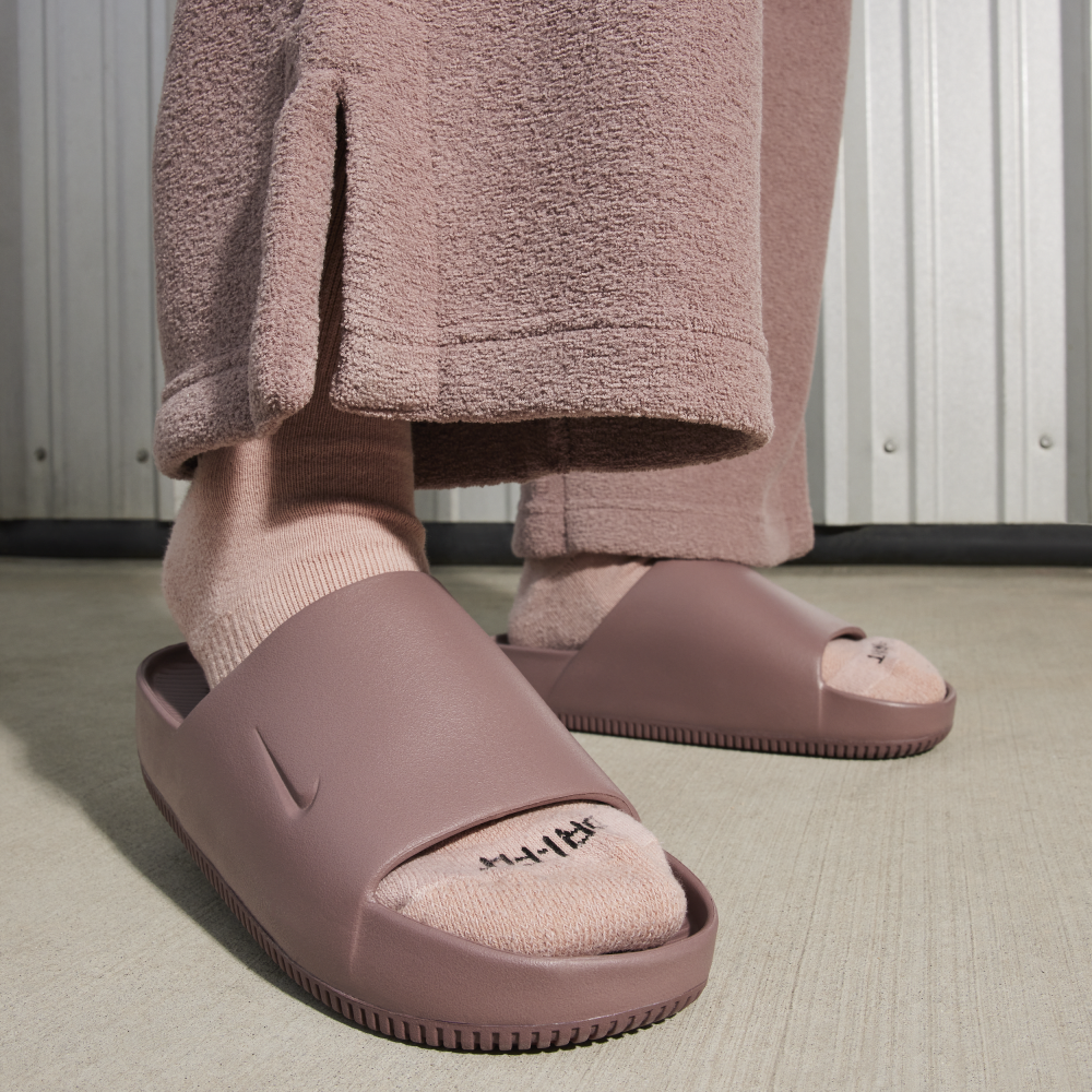 Nike Calm Slide DX4816-201 / lila