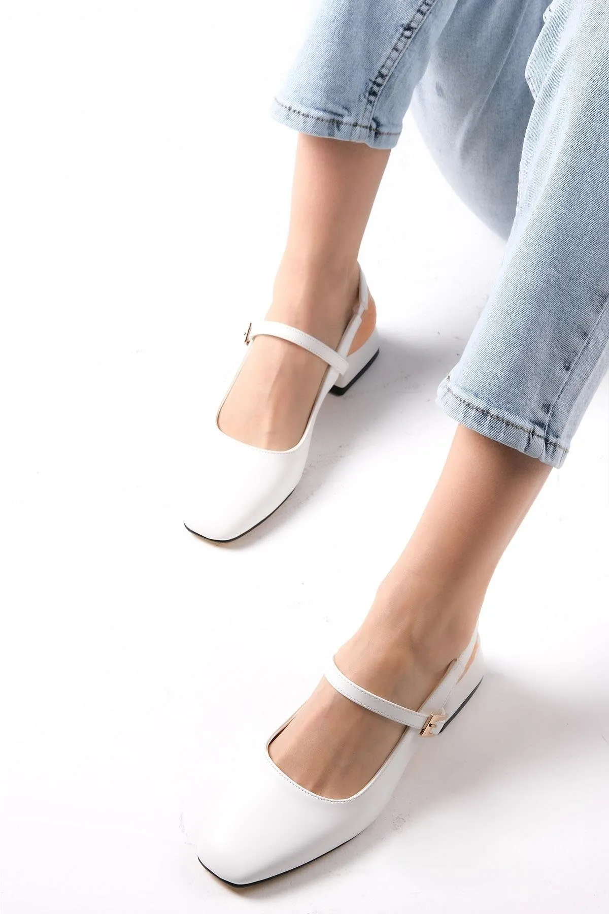Mio Gusto  Ella weiße Damen-Schuhe mit niedrigem Absatz und offenem Rücken