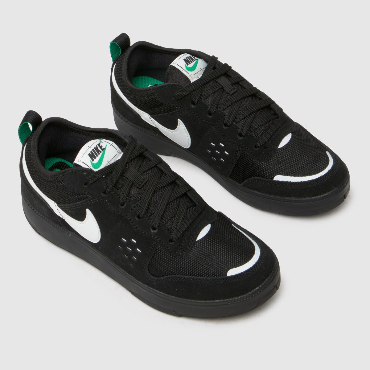 Nike svarta och vita c1ty Youth-träningsskor