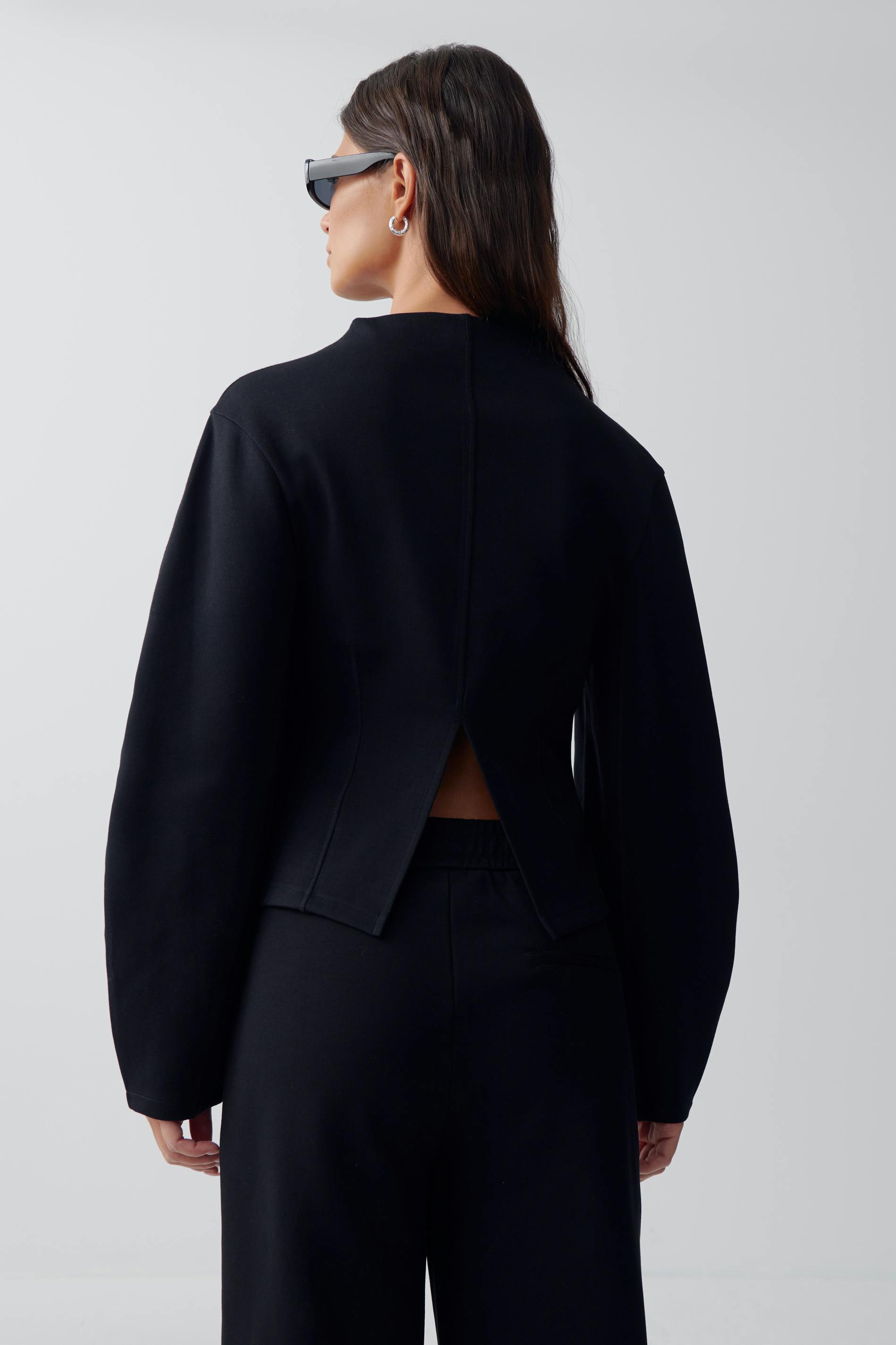 Funnel neck top
