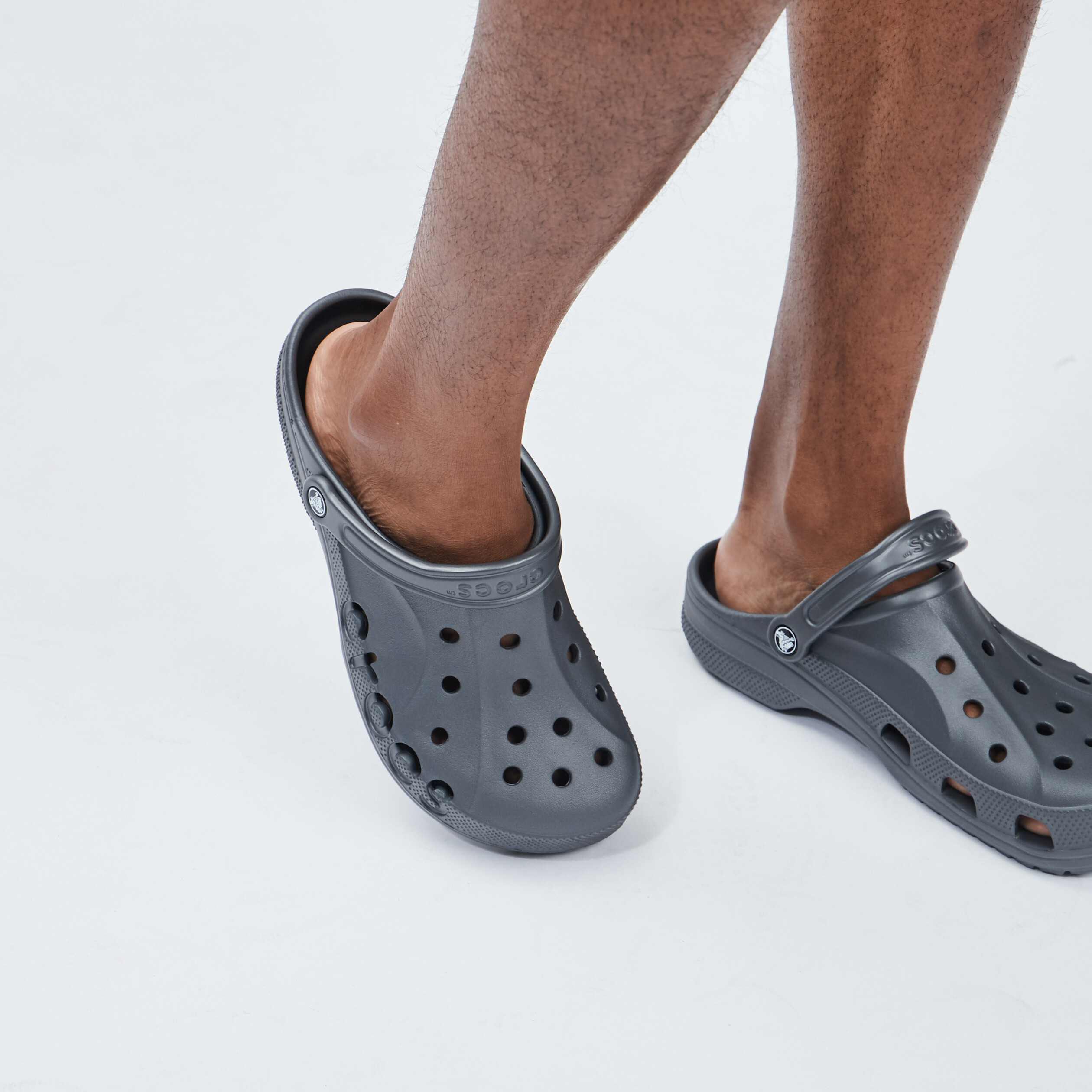 Sabots Crocs gris foncé homme | La Halle