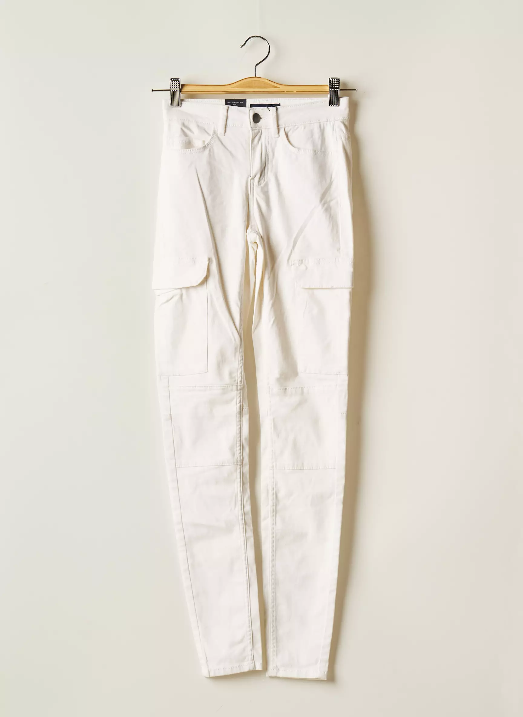 Pieces Pantalons Slim Femme couleur blanc