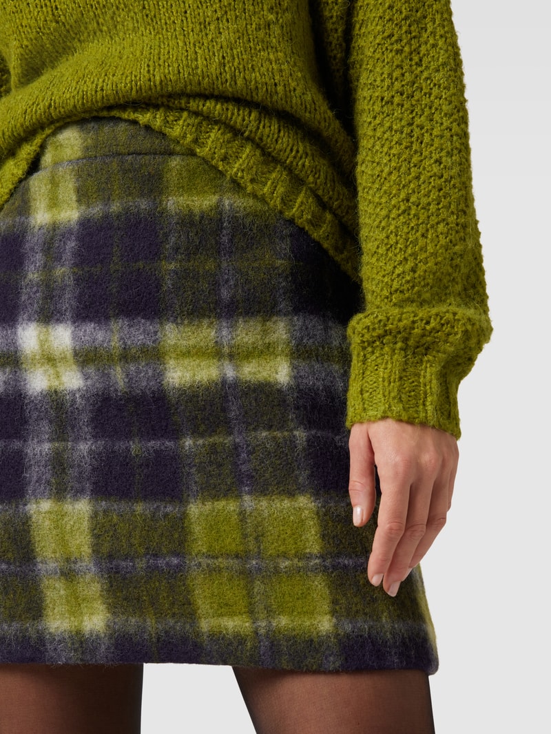 Minirock aus Schurwoll-Baumwoll-Mix mit Tartan-Karo in grün