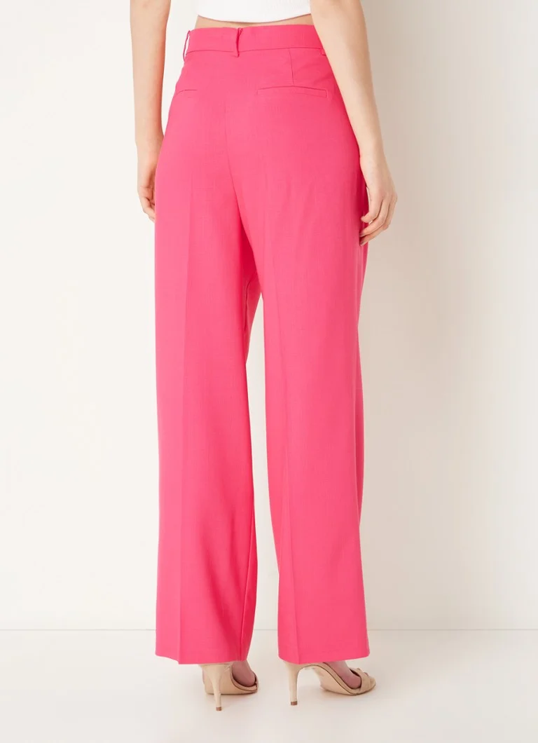 Pantaloni Gerry Weber Hoose, lejeri, cu talie înaltă și cu buzunare laterale.