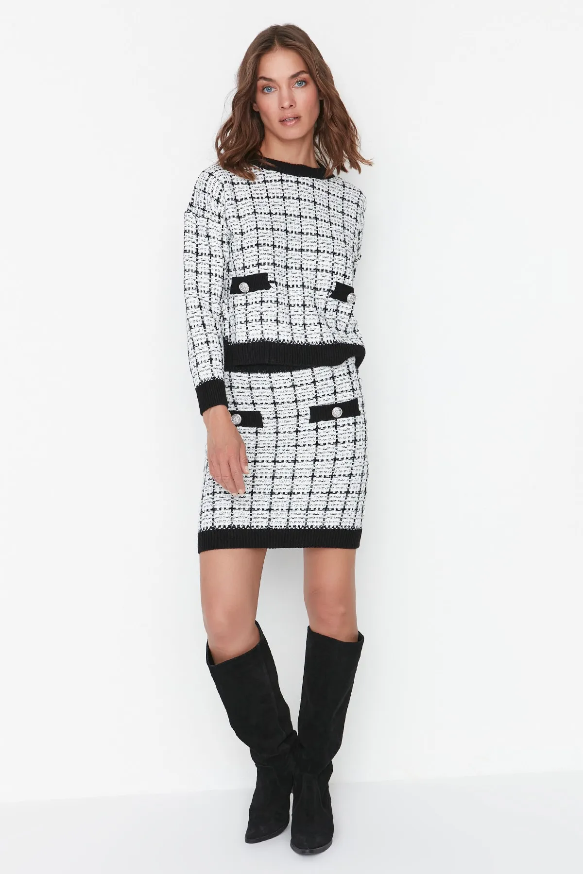 Trendyol Collection  Schwarzes Set aus Oberteil und Unterteil in Tweed-Optik mit Glitzer-Strickrock TWOAW21AU0003