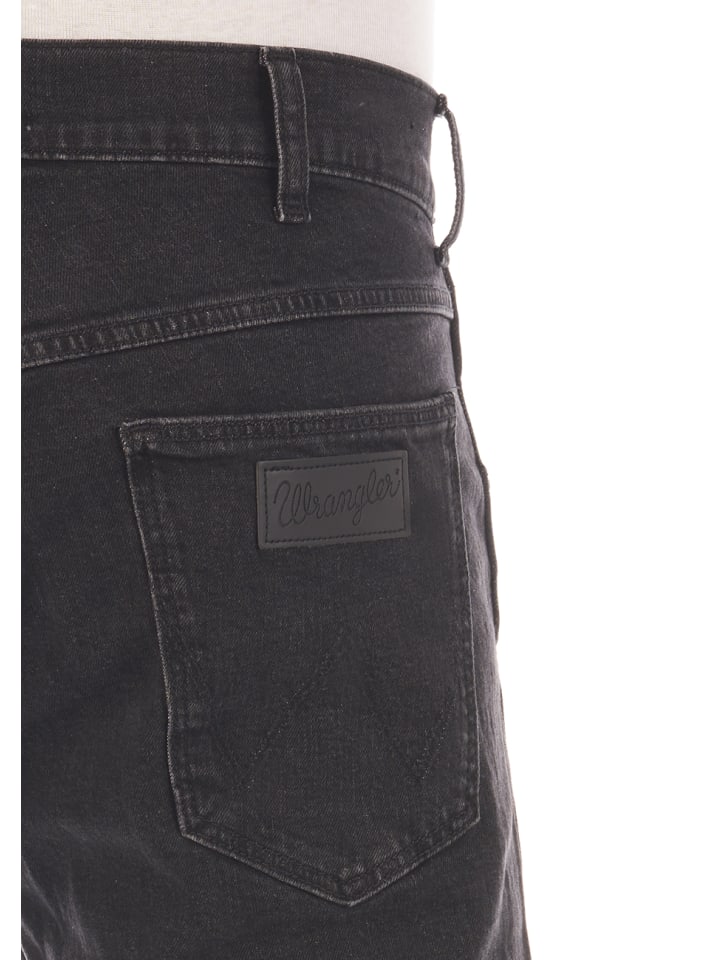 Wrangler Jeans Jacksville bootcut in Schwarz günstig kaufen