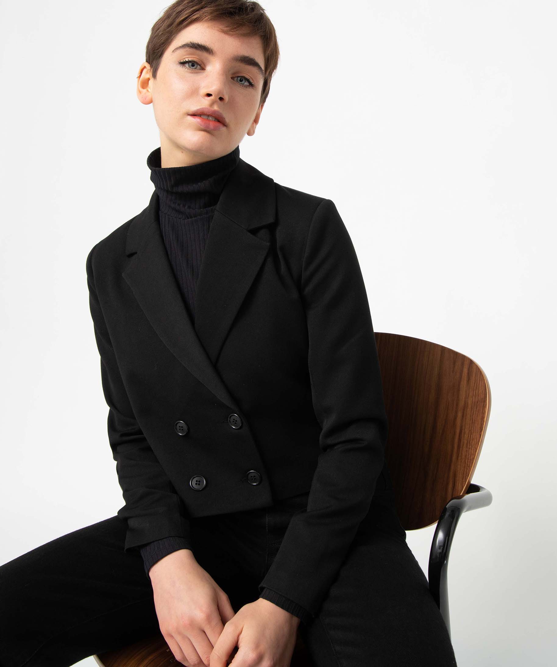 Veste femme coupe courte fermeture croisée noir | GEMO