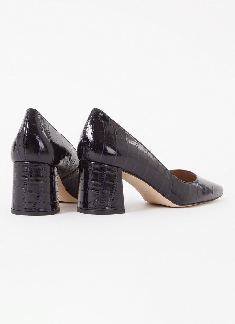 Pantofi cu toc Sally de la LKBennett, din piele cu efect de crocodil.