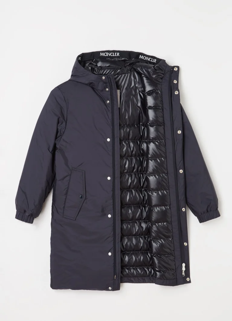 Parka Moncler Iruwa cu umplutură de puf și glugă.