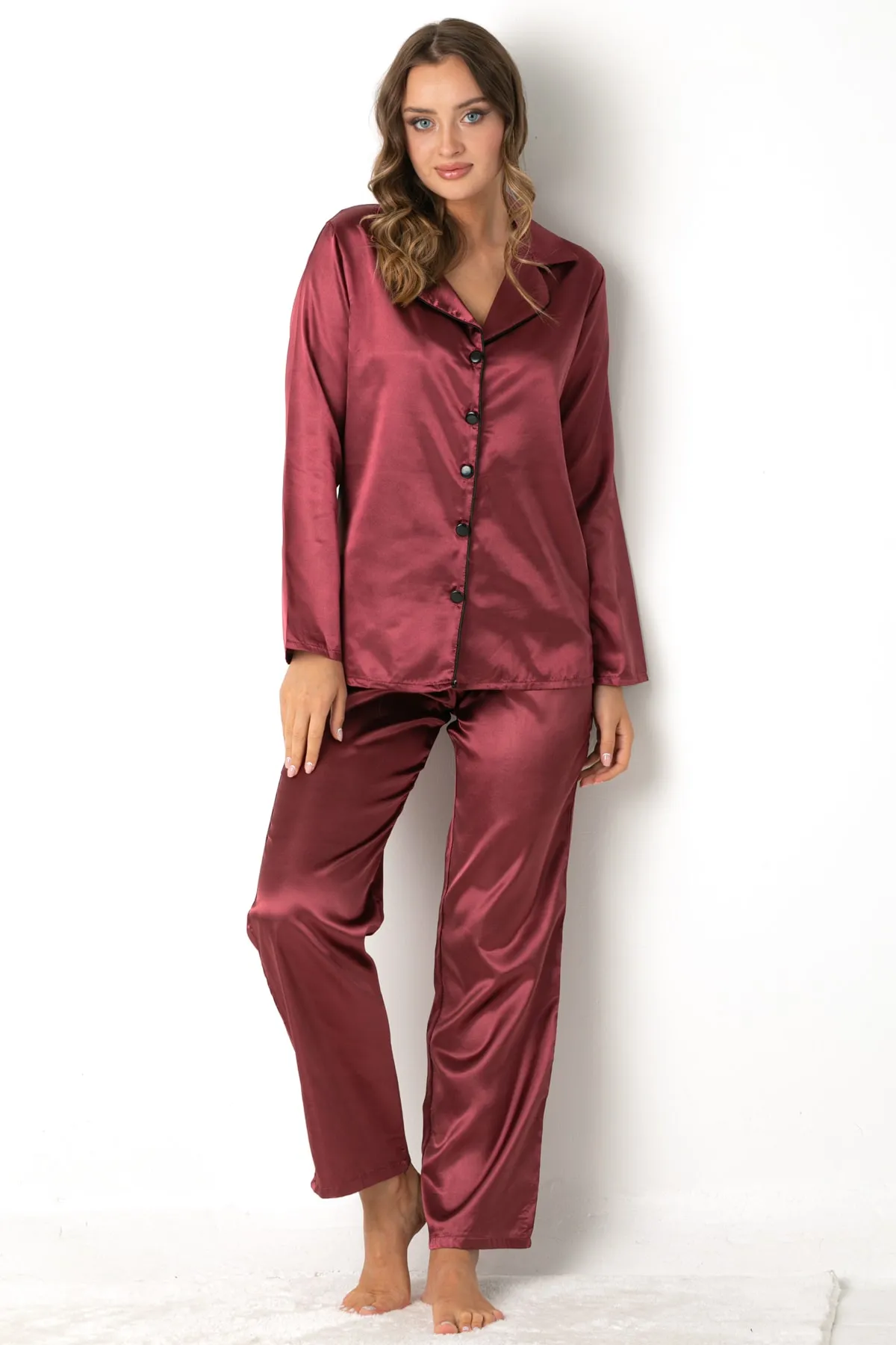 Doremi  Langarm-Pyjama-Set aus Satin
