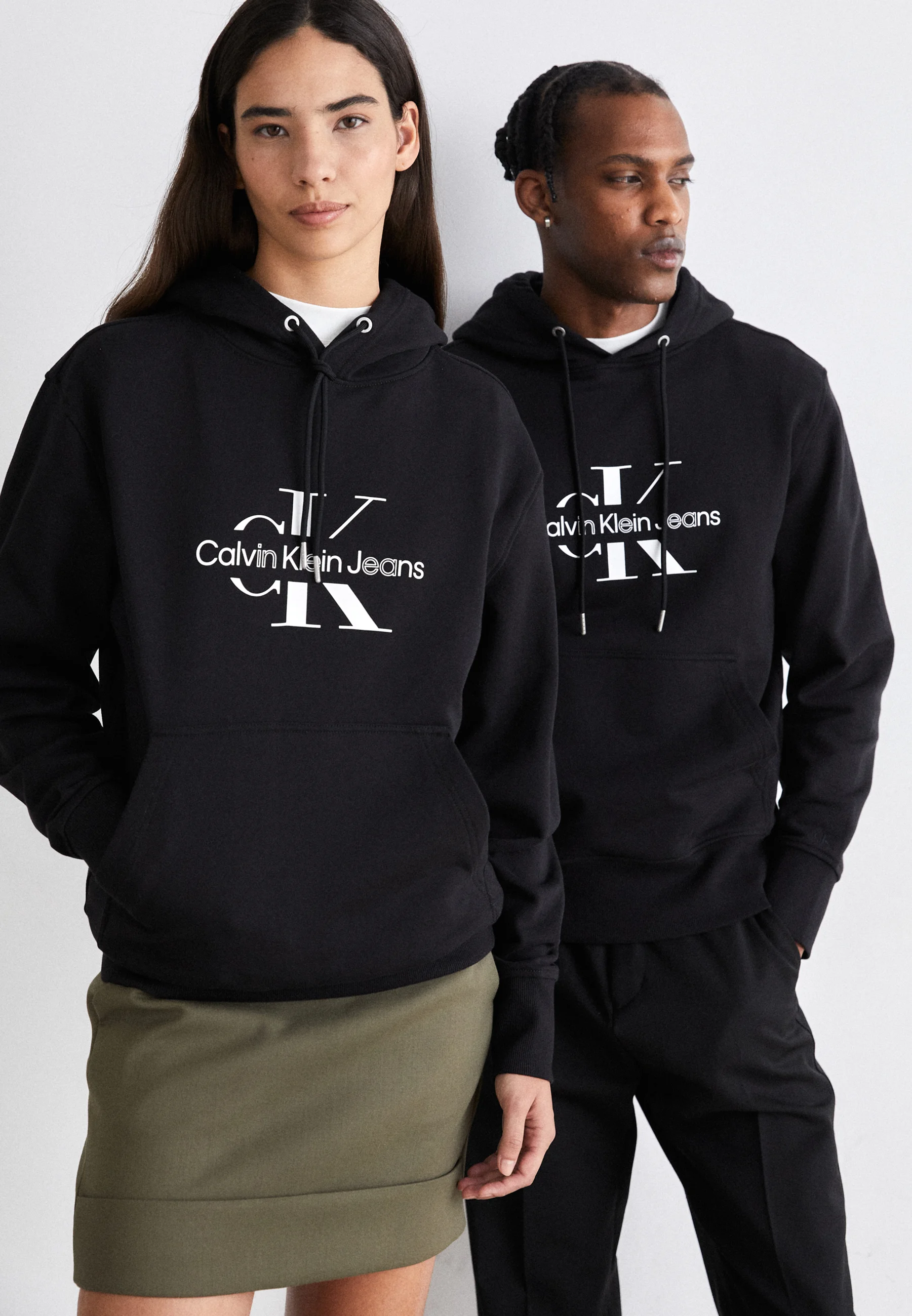 Sudadera con capucha unisex Disrupted Outline Monologist de Calvin Klein Jeans