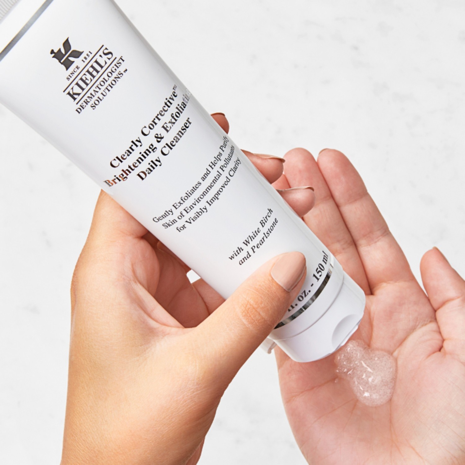Kiehl's posvjetljujući piling za čišćenje