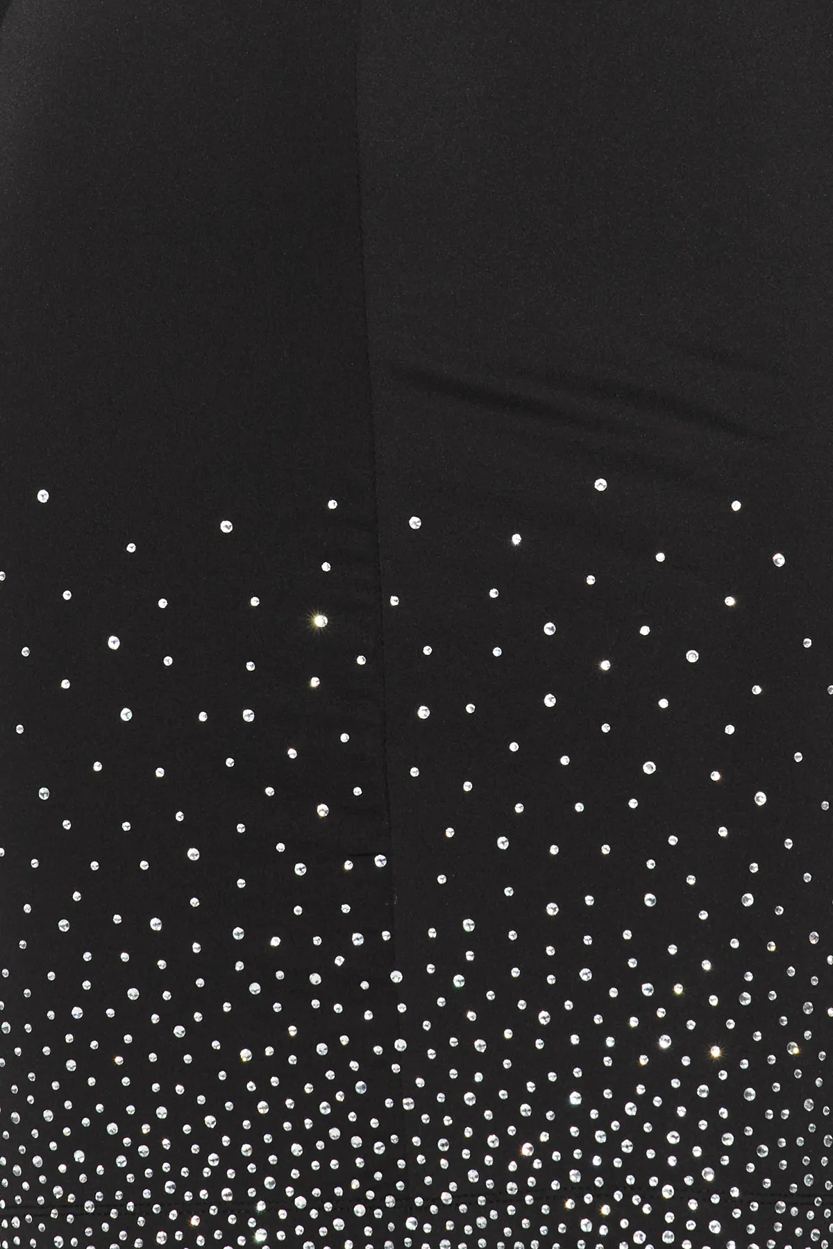 Trendyol Collection  Schwarzes, tailliertes, gestricktes, stilvolles Abendkleid mit glänzendem Stein TPRAW24EL00133