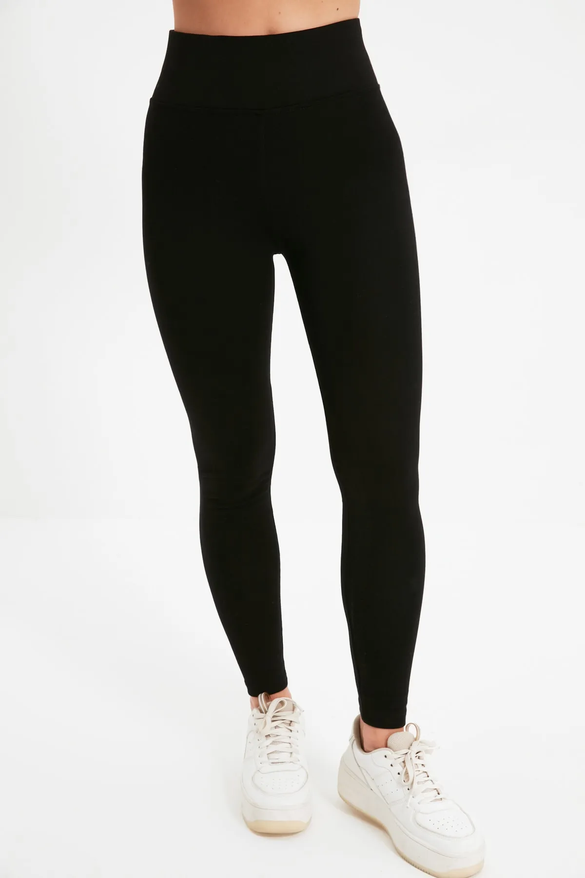 Trendyol Collection  Schwarze High Waist Basic Interlock Strickstrumpfhose mit elastischem Bund TWOAW20TA0047