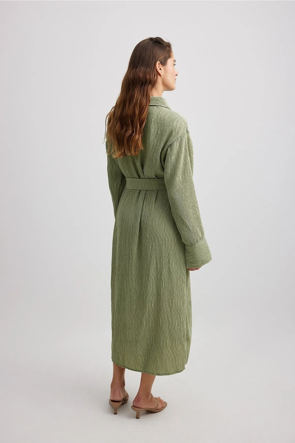 NA-KD  Strukturiertes Hemdkleid