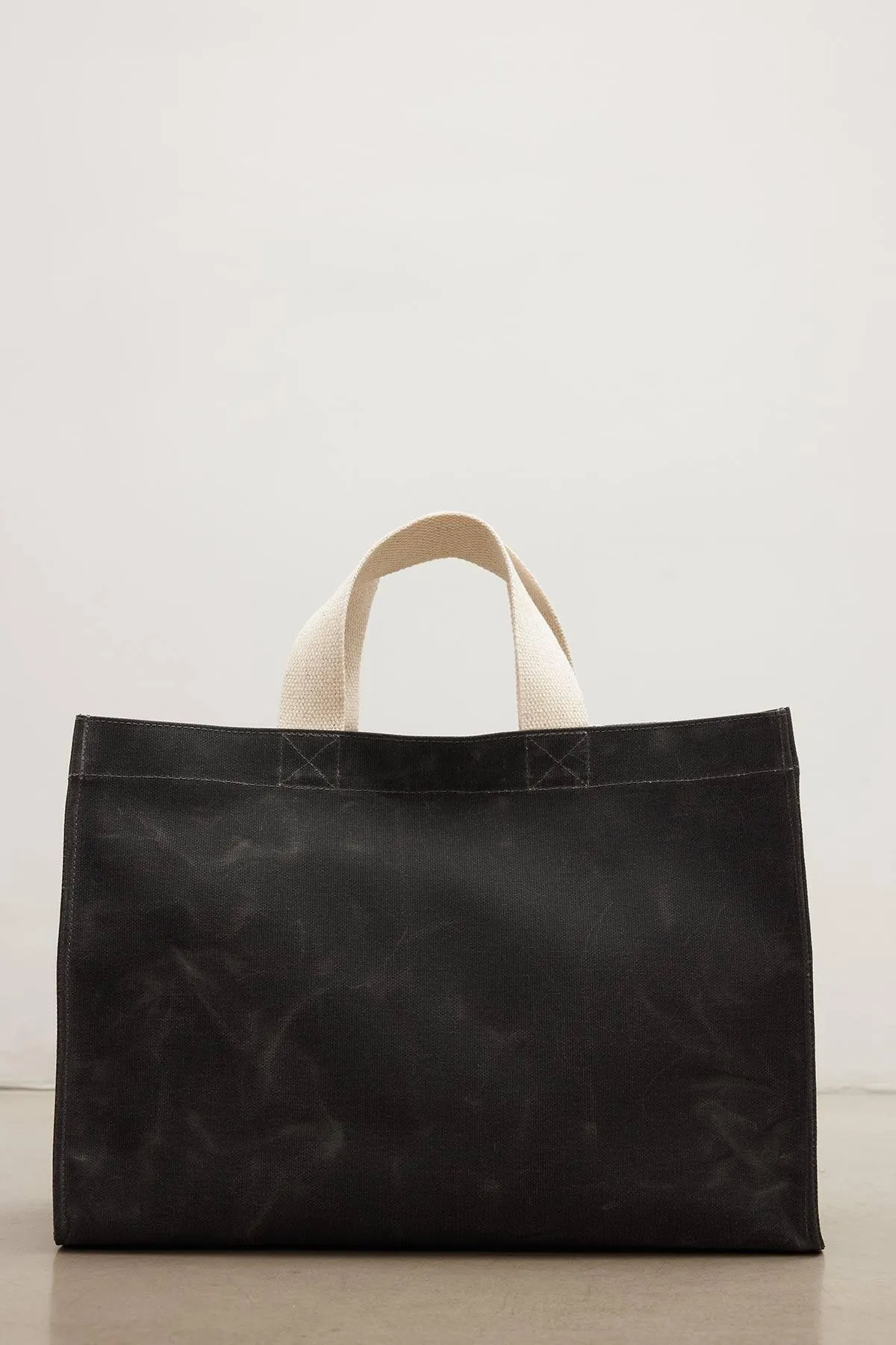 Manuka  Große Canvas-Tasche mit Wascheffekt in Schwarz