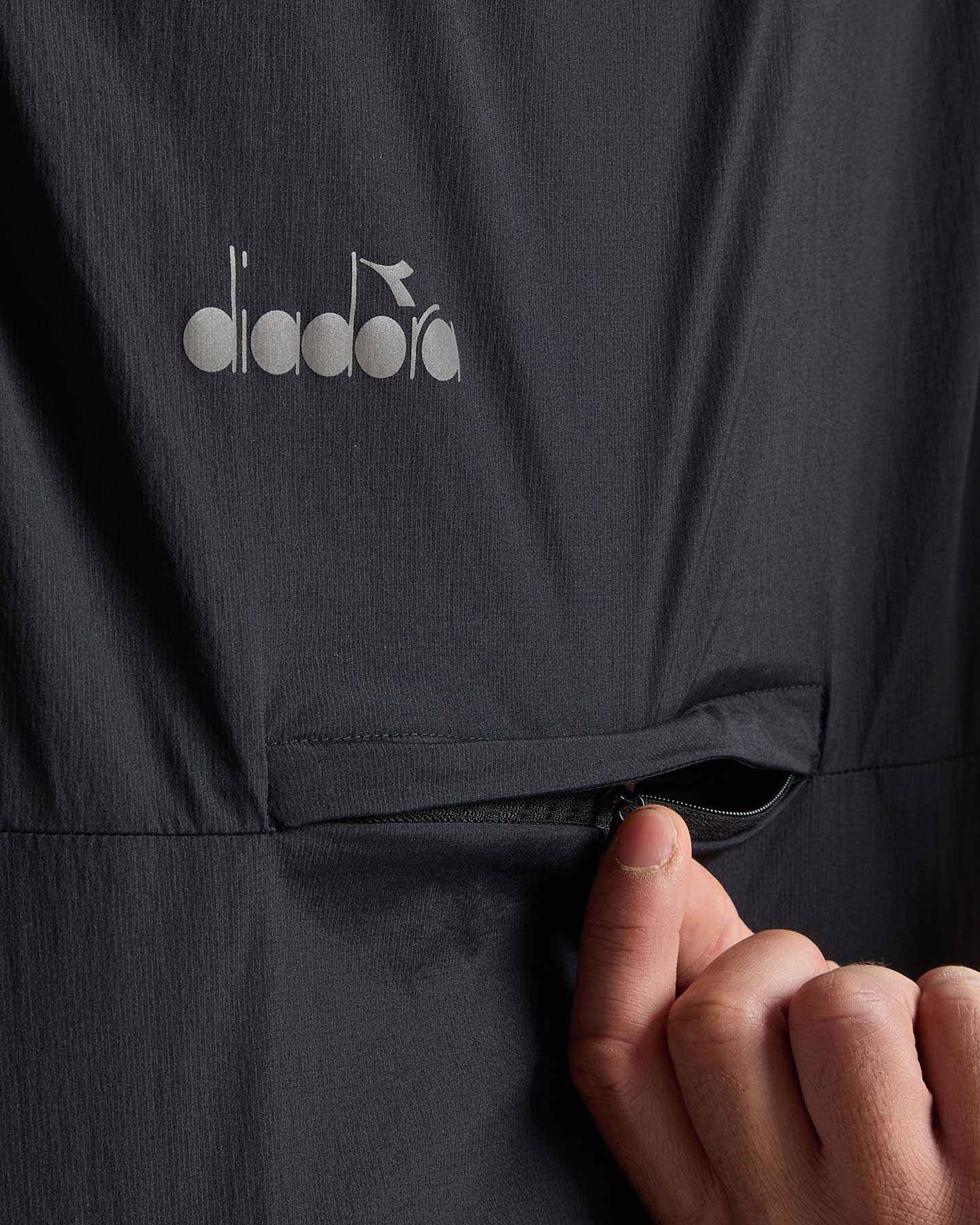 Bežecká vesta Giacca Diadora Packable M 102.180757-80013