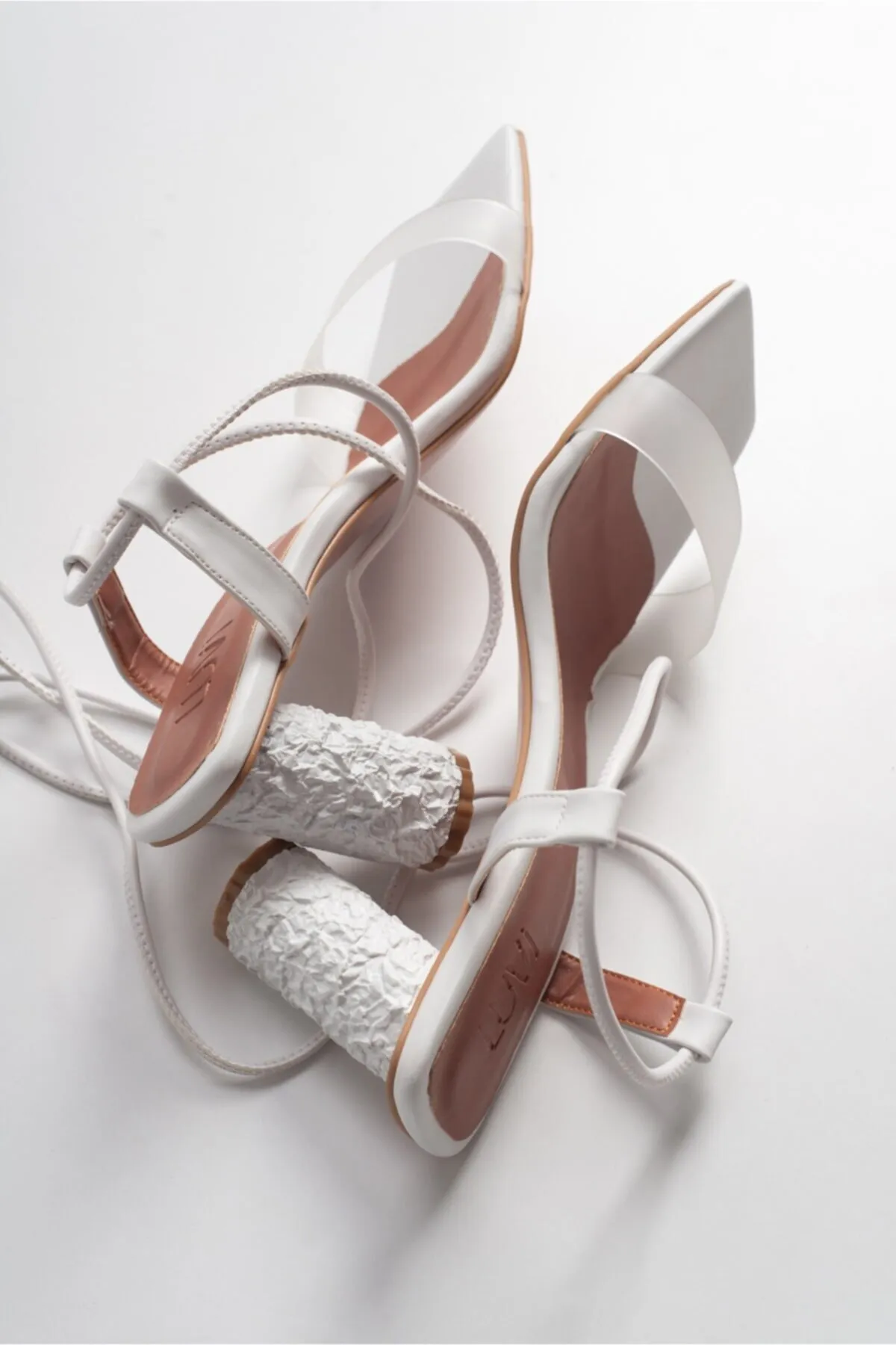 LuviShoes  Weiße High-Heel-Sandalen für Damen