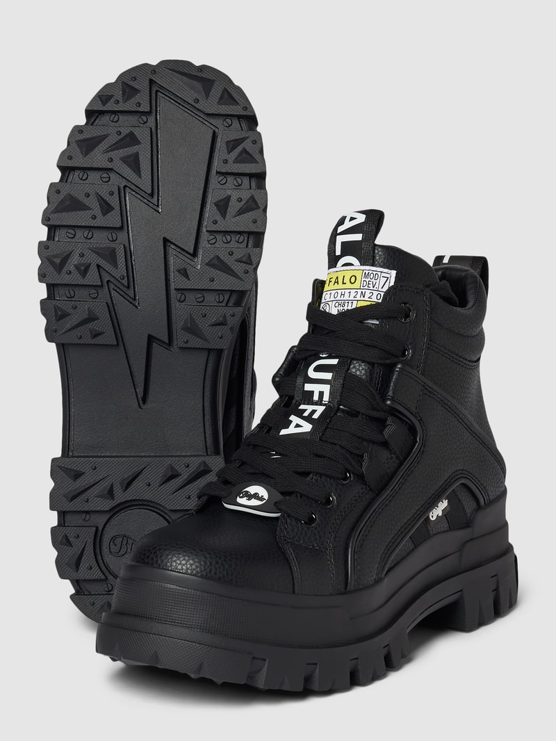 Schnürboots in Leder-Optik Modell 'ASPHA' in schwarz