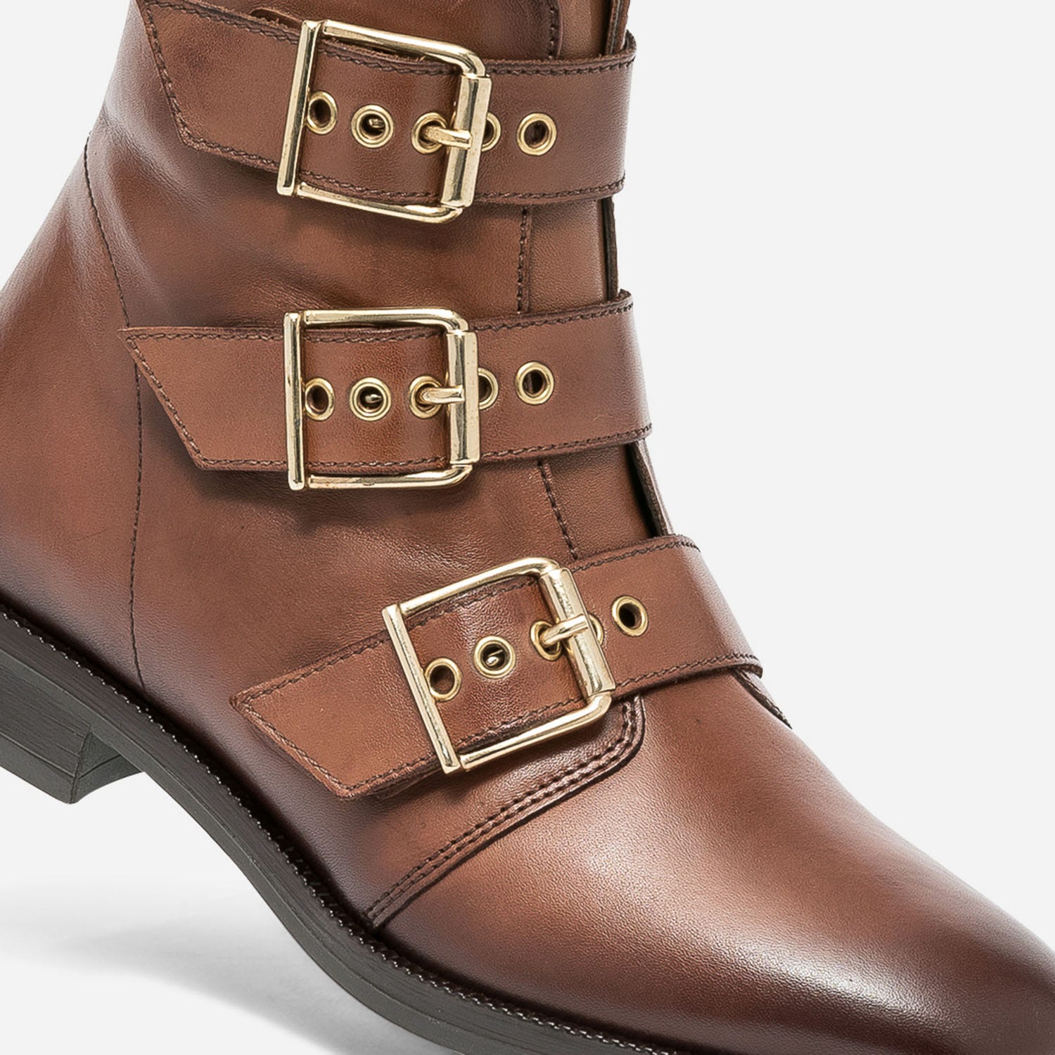 Boots cognac en cuir éco-conçu avec 3 brides