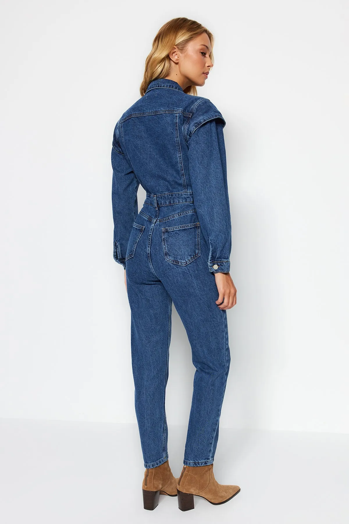 Trendyol Collection  Jeans-Overall mit Indigo-Nähten in limitierter Auflage TWOAW22TU0040