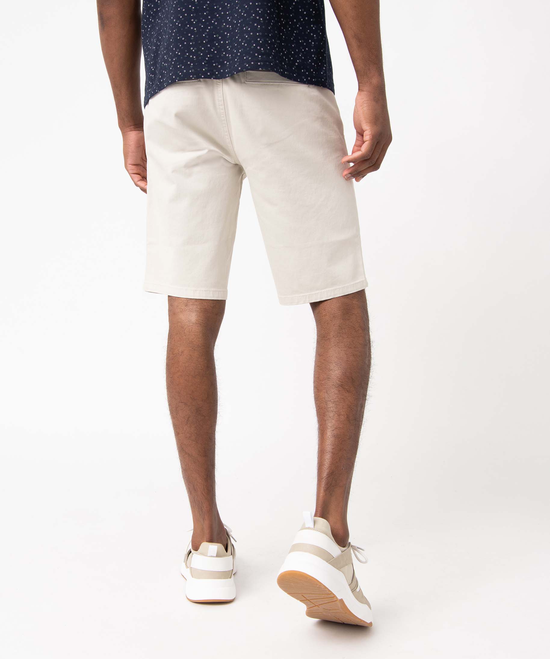 Bermuda homme coupe chino à taille élastiquée ecru | GEMO