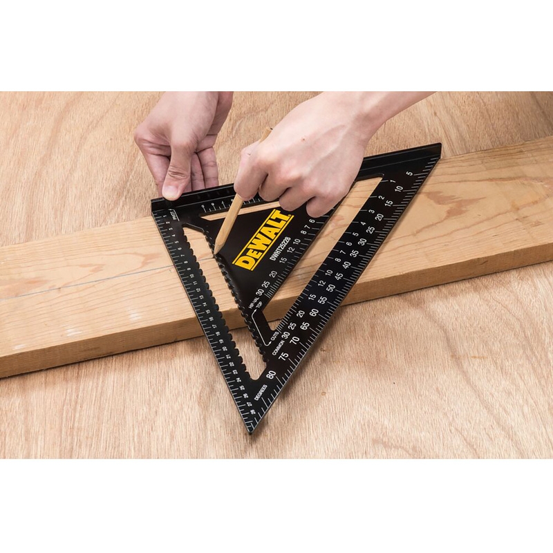 DeWalt Accessories DWHT25228-0 Wielofunkcyjny trójkąt budowlany 30 cm