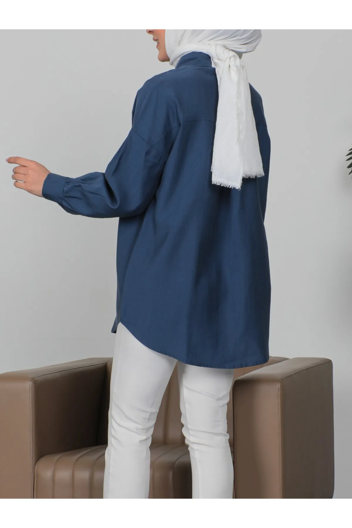 Modamorfo  Hemd mit zwei Taschen und Knöpfen
