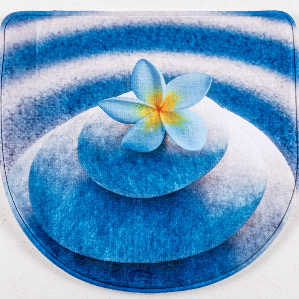 Santosini Weichschaum-Badematte, halbrund ca. 50 x 55 cm - Frangipani auf Stein