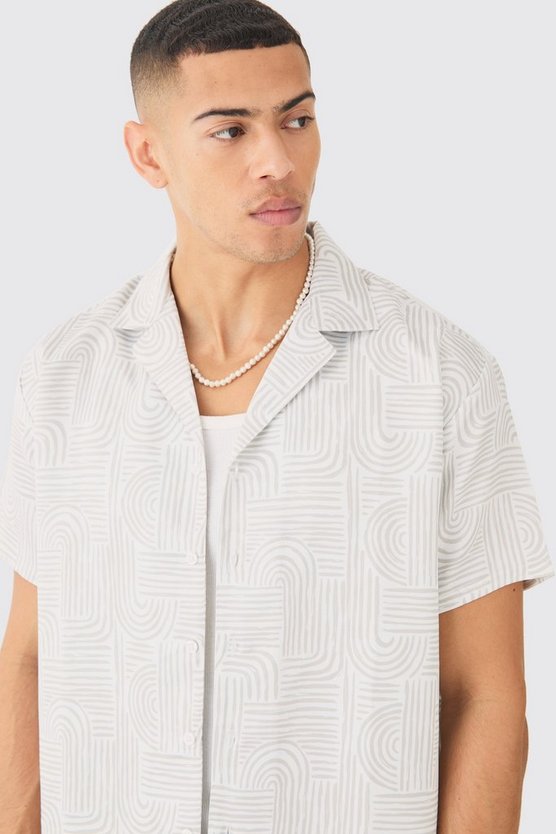 Kurzärmliges Oversize Satin-Hemd